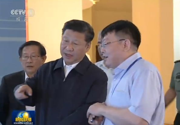 叶甜春总师向习主席先容集成电路装备与工艺专项在十二五时代取得的效果，，，，，，重点先容了ca88官方唯一网站的CMP装备